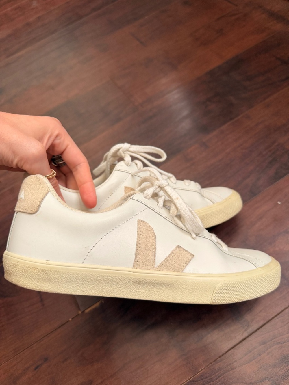 Veja ESPLAR LEATHER WHITE SABLE
